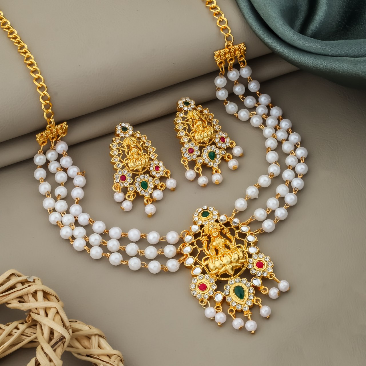 Lakshmi Pearl Temple Set
