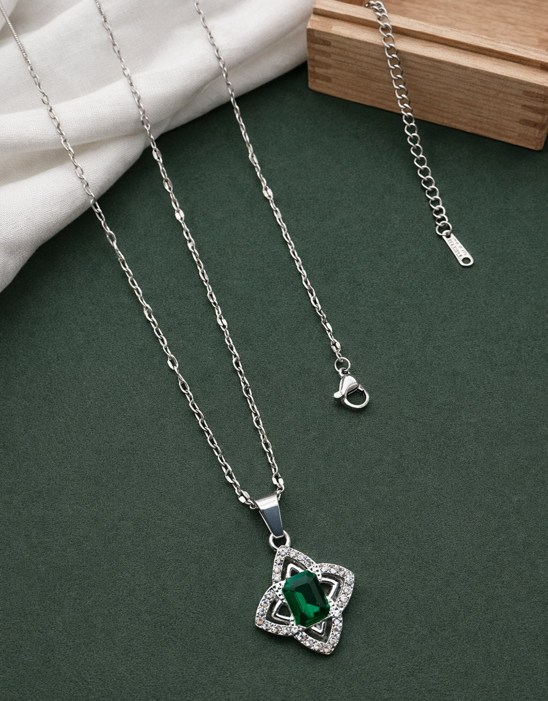 Green Crystal Floral Geometric Design