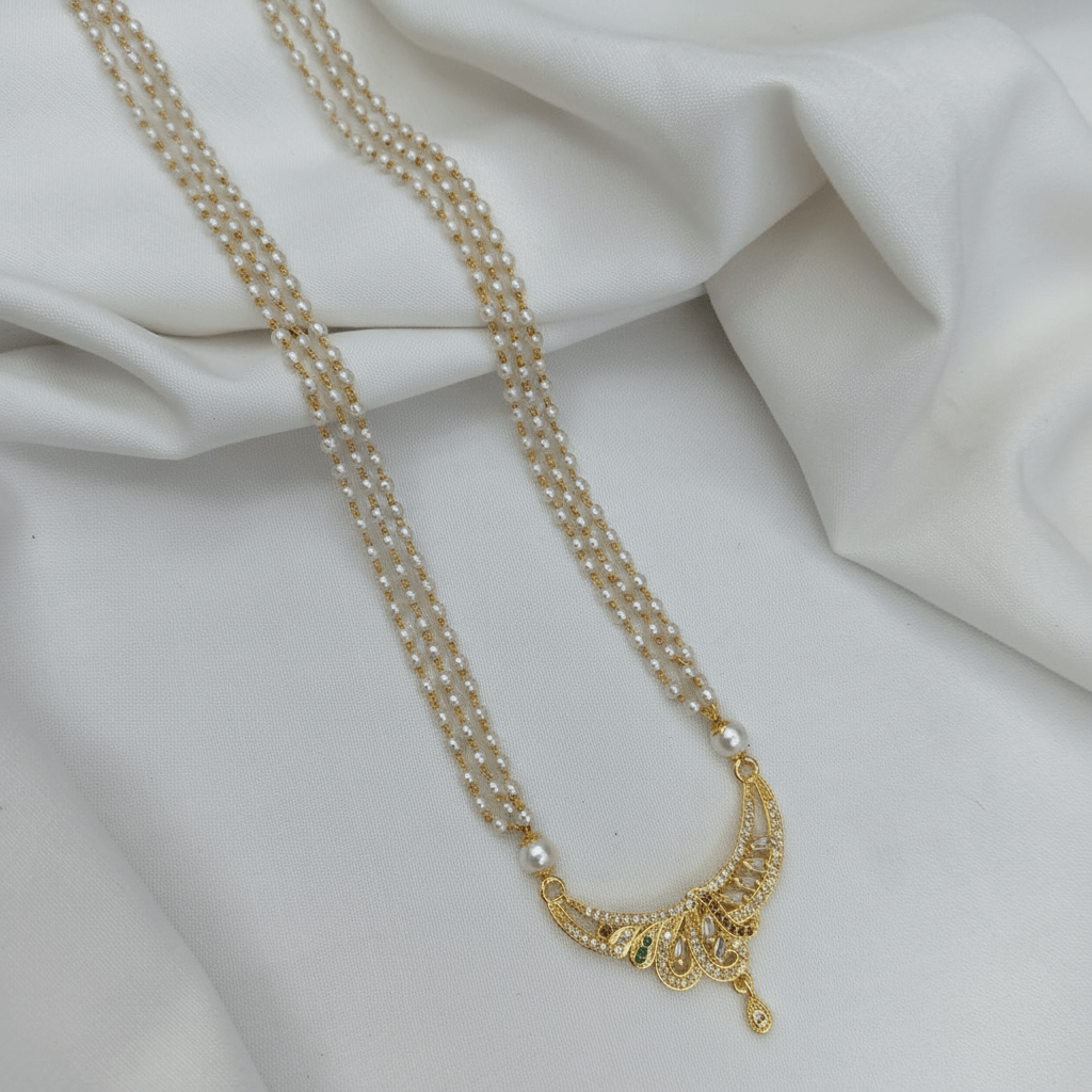 Paan Golden Pearl Necklace