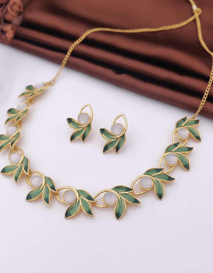 Green 3Pan Premium Necklace & Earrings Set